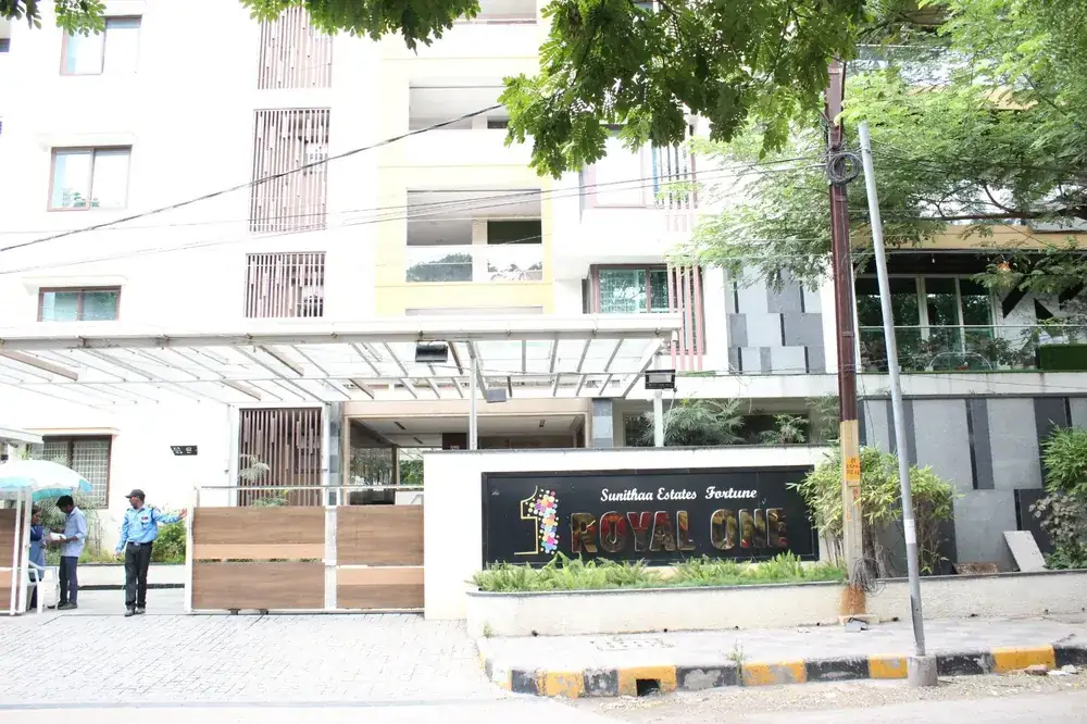3BHK flat in Royal One, Banjara Hills